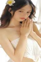 穿成太子妃后，我每天都在摆烂