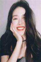 穿成被家暴***的小媳妇儿之后