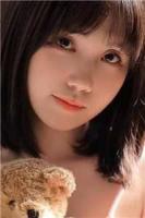 难产当天，渣父子在陪妹妹庆生