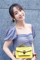 恶雌在星际，都说她是残兽回收站