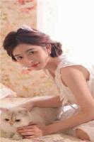 穿成年代娇气团宠掌心宝