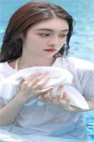 高冷竹马变绿茶：轮椅上的撒娇精