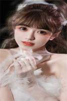 再嫁当日被掐下巴：还敢逃？